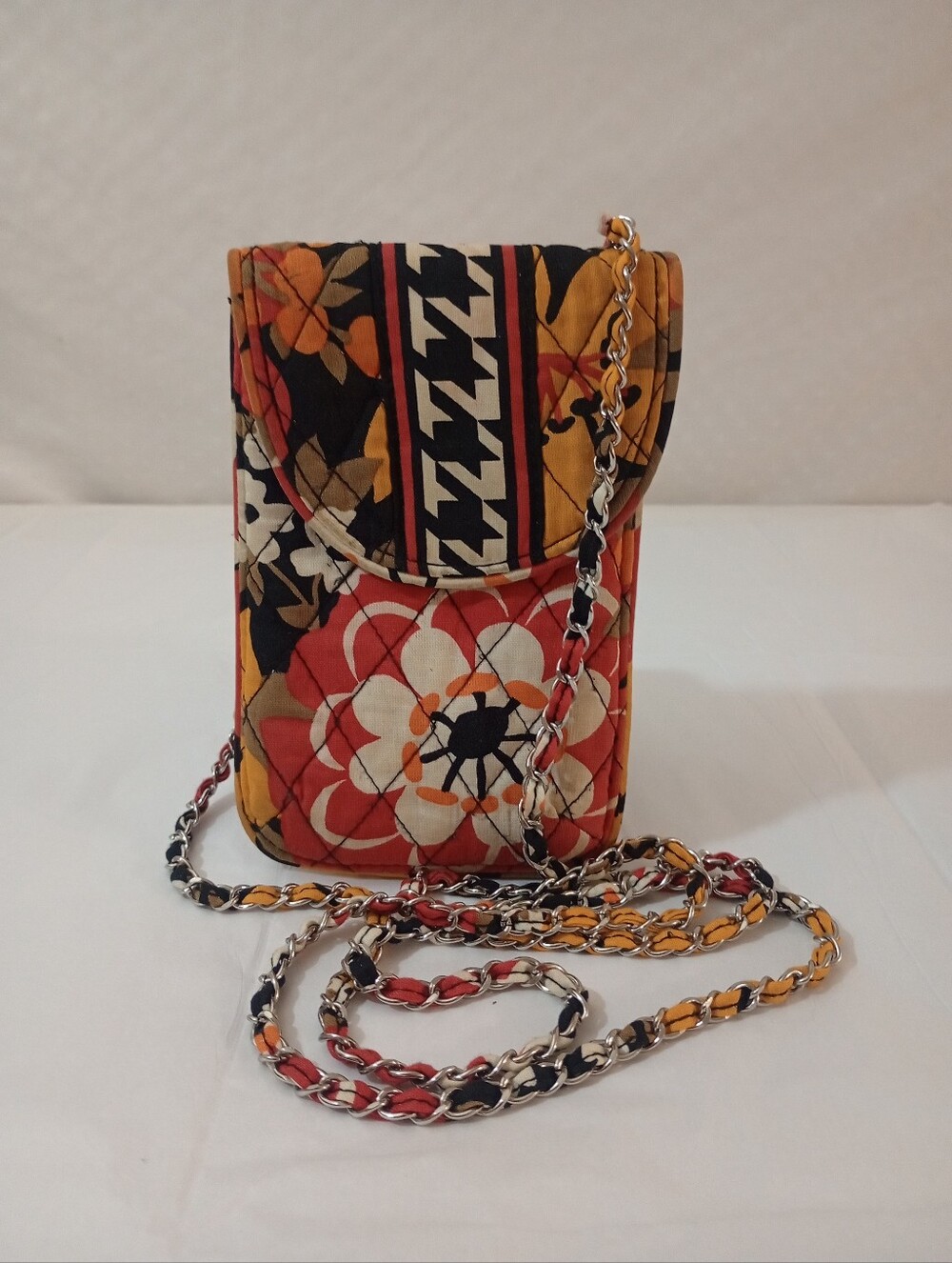 Vera Bradley Quilted Floral Crossbody Phone Bag in Multi-Color